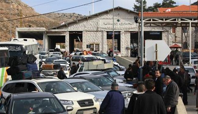 Roadside bomb rips through Lebanon border