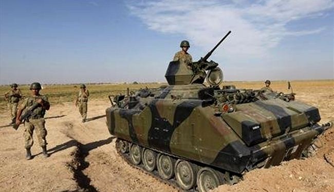 Turkey fires back at militants in Syria border