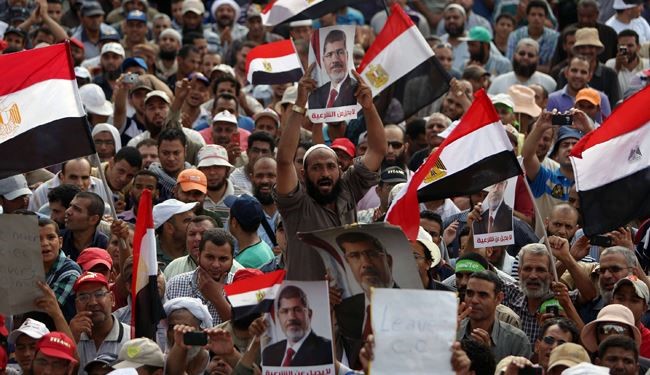 تظاهرات هواداران اخوان مصر مقابل سفارت آمریکا