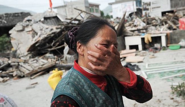 Twin quakes kill 50 in China, 300 injured
