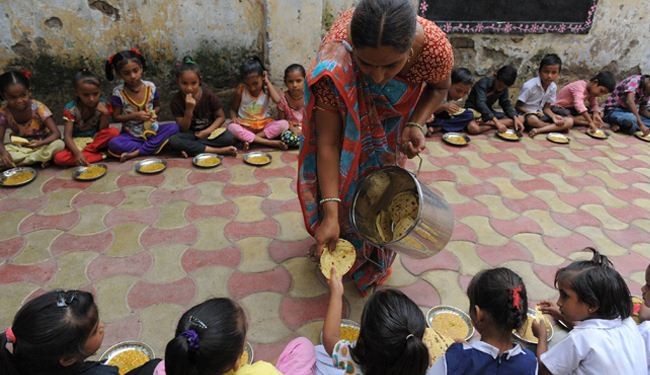 India school principle forced kids to eat toxic meal