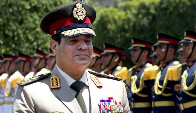 فرمانده نیروهای مسلح مصر: مردم به خیابانها بریزند