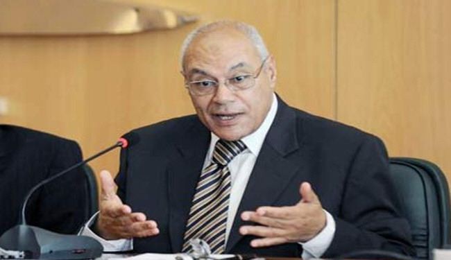 مبادرة لحل ازمة مصر وتوعد الداخلية بفض الاعتصامات