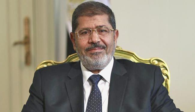 وفد افريقي يلتقي الرئيس المصري المعزول