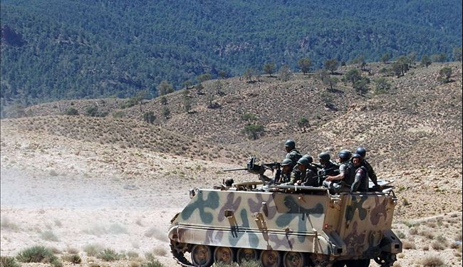 القوات التونسية تواصل هجماتها على معاقل السلفيين