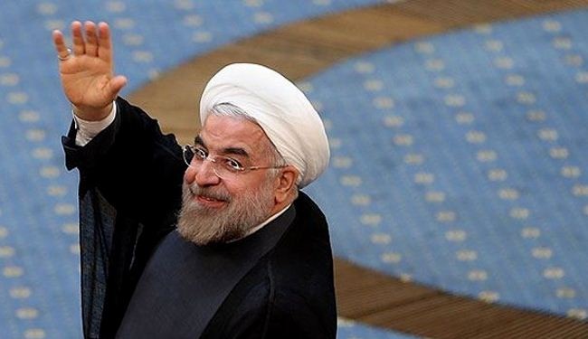 Rohani swears in as Iran's new president