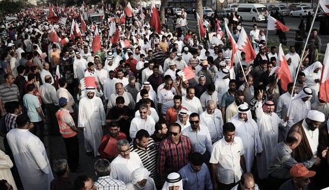 مسيرات متواصلة في البحرين والنظام يواصل قمعه