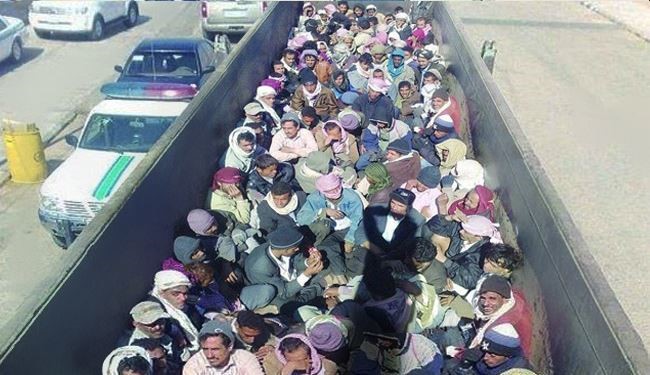 کارگران یمنی چگونه از عربستان اخراج می شوند + عکس