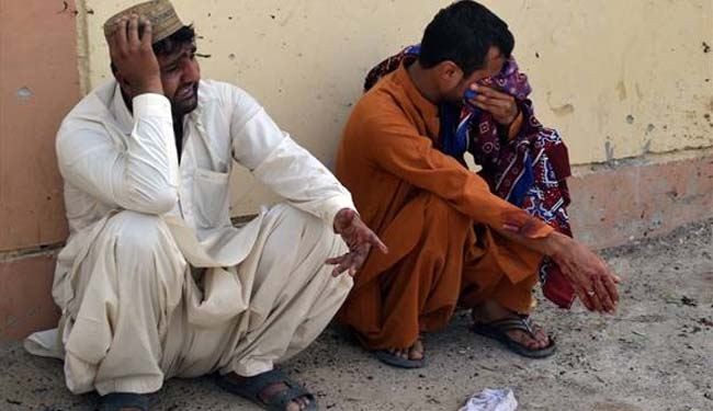 Suicide attack kills 38 in Pakistan