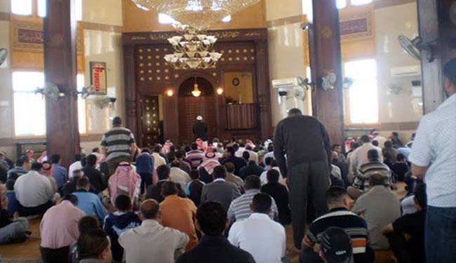 Preacher opens fire at Morsi opponents