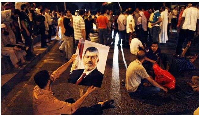 واکنش هواداران مرسی به قطع مشکوک برق