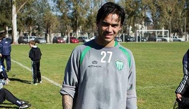 وفاة لاعب بأزمة قلبية أثناء مباراة بالدوري الأرجنتيني