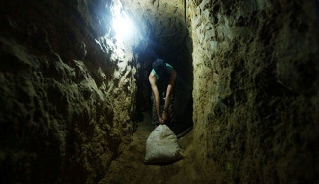 Egypt army destroys more Gaza tunnels