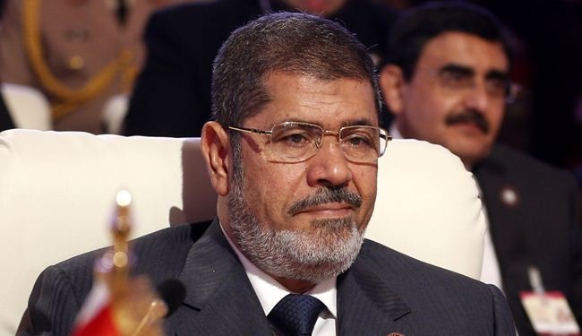 New charge against Egypt's Morsi: insulting judges