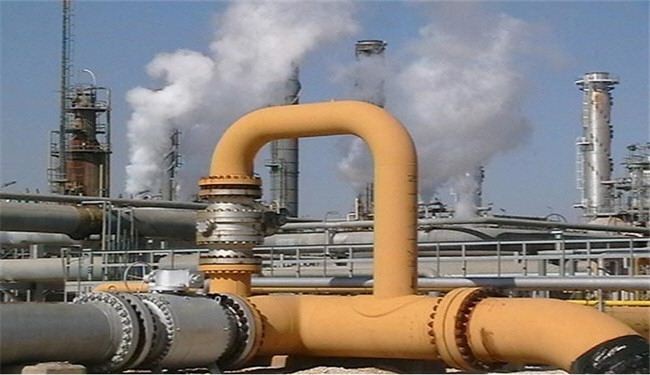 وزارة النفط تؤكد ضرورة رفع انتاج المصافي الايرانية