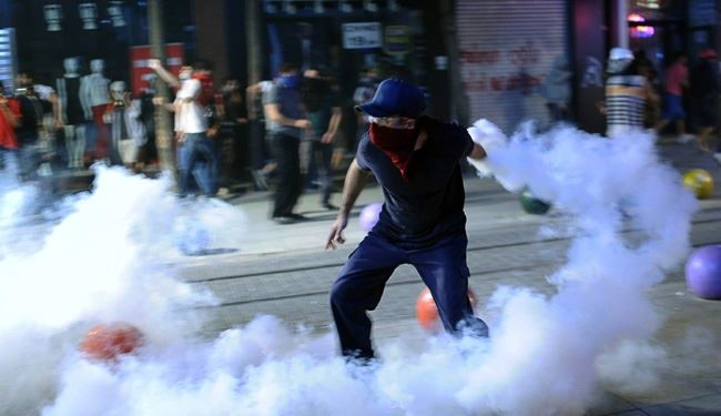 هشدار عفو بین الملل درباره فروش گاز اشک آور به ترکیه