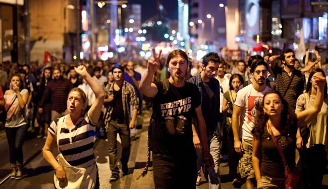 ششمین روز اعتراضات در ترکیه به خشونت کشیده شد