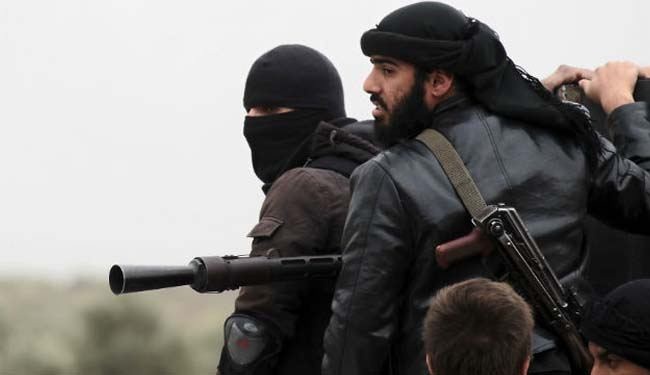 Syria militant groups turn guns on each other: Article