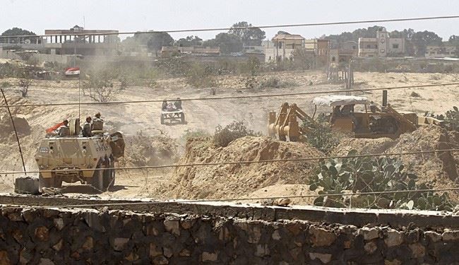 تلاش نیروهای امنیتی مصر برای پاکسازی صحرای سینا