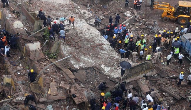 فقدان 20 شخصا بانهيار مبنى في بومباي الهندية