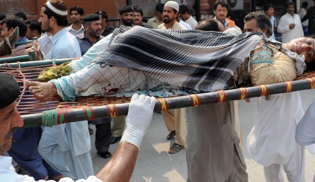 انفجار مرگبار اتوبوس در پیشاور پاکستان