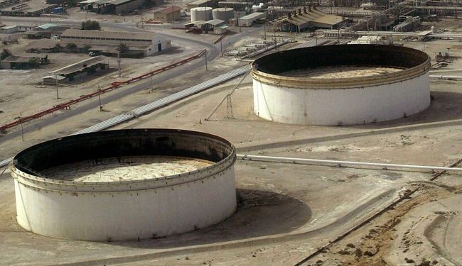 Iran negotiates to sell oil free of sanctions