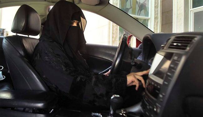Saudi women dare to drive in the streets