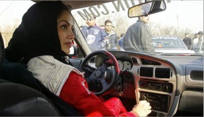 السلطات السعودية تبدد آمال سيدات بقيادة السيارة!