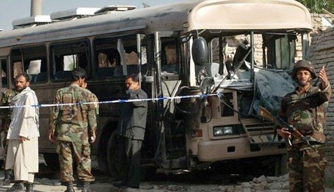 18 قتيلاً بينهم 14 إمرأة وطفل بتفجير حافلة بأفغانستان