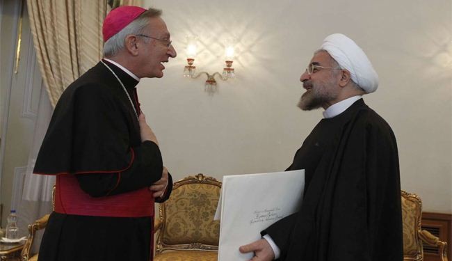 روحاني: التطرف والإرهاب هو العدو المشترك للمسيحية والإسلام