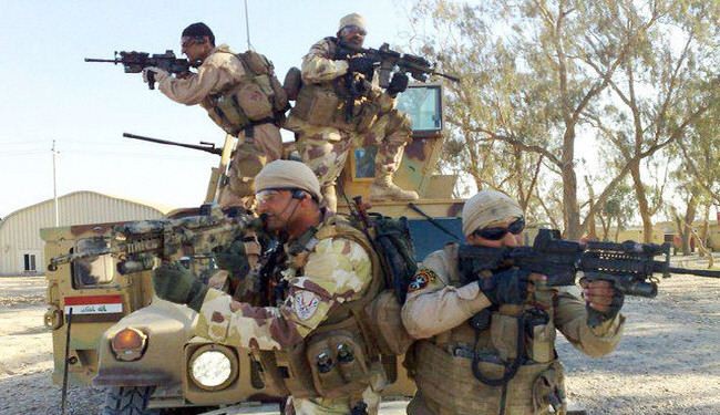 مقتل 16 في هجوم انتحاري على قاعدة الجيش العراقي
