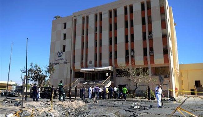 Sinai car bomb kills at least 10 Egypt soldiers