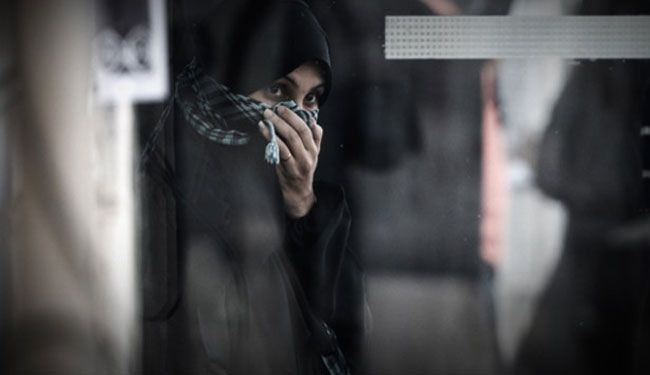 الوفاق: النظام البحريني يتفنن في انتهاك حقوق المرأة وكرامتها