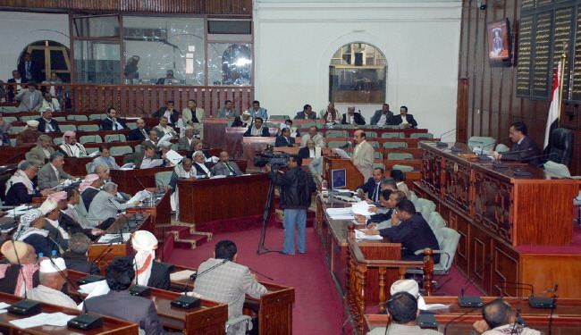 البرلمان يسائل الحكومة بشأن الانفلات الامني في اليمن