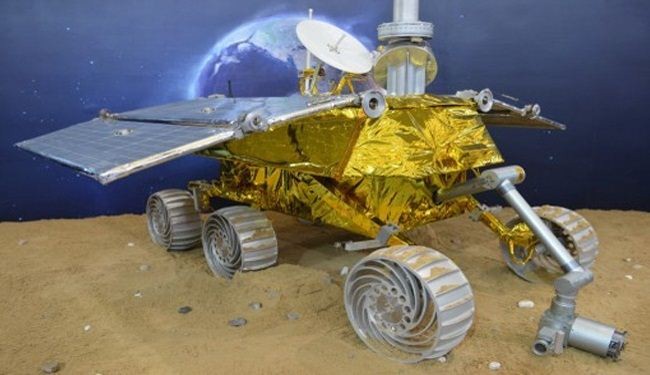 الصين ترسل سيارة إلى القمر ومسبار هندي يبدأ رحلته إلى المريخ