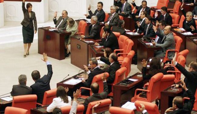 Turkey submits pro-Kurdish reforms to parliament