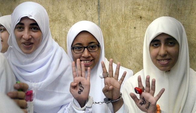 مصر.. السجن سنة مع ايقاف التنفيذ على فتيات 