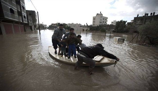 Israel opens dams to flood Gaza, forcing evacuations