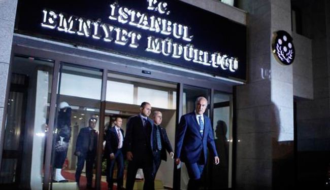 عزل قائد شرطة اسطنبول في إطار فضيحة فساد تهز تركيا