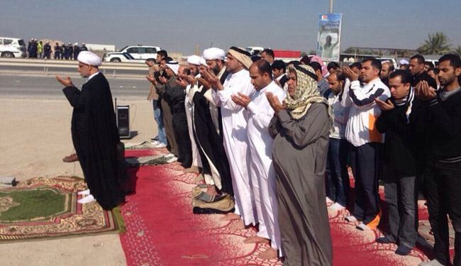 الامن البحريني يمنع مواطنين من الصلاة بموقع مسجد البربغي