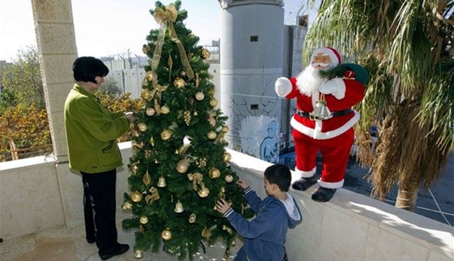 Israeli parliament bans Christmas tree display