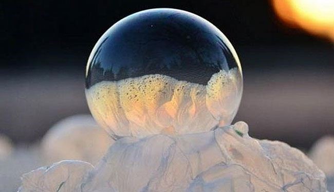 عکس های شگفت انگیز از یخ زدن حباب ها