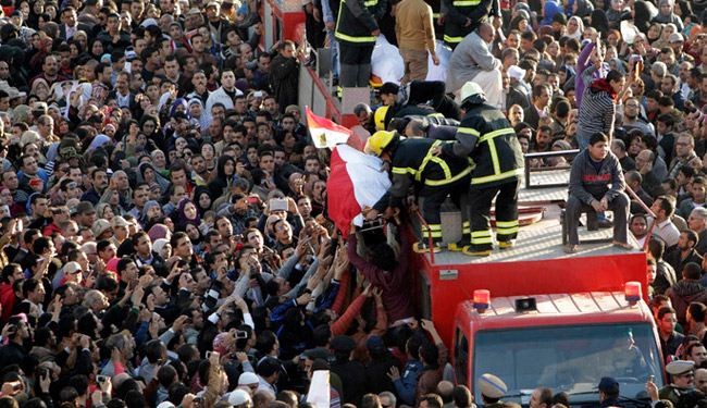 تشييع ضحايا تفجير الدقهلية بمصر والسلطات توقف مشتبها به