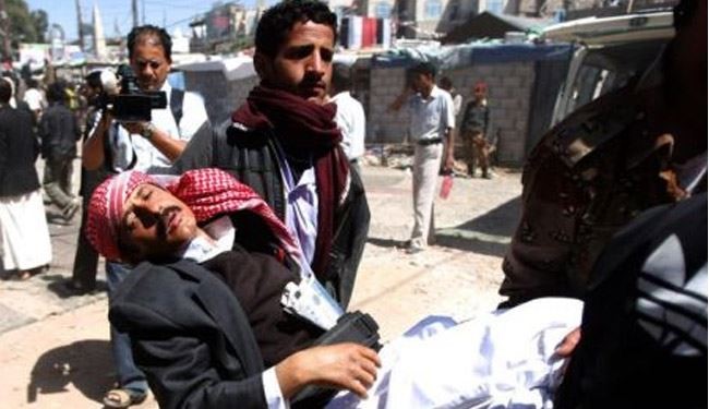 حمله به مجلس عزاداری در جنوب یمن با تانک