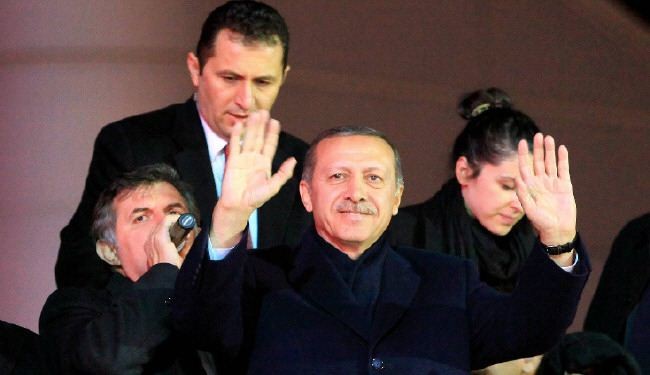 اردوغان يحث الأتراك على الاحتشاد حوله