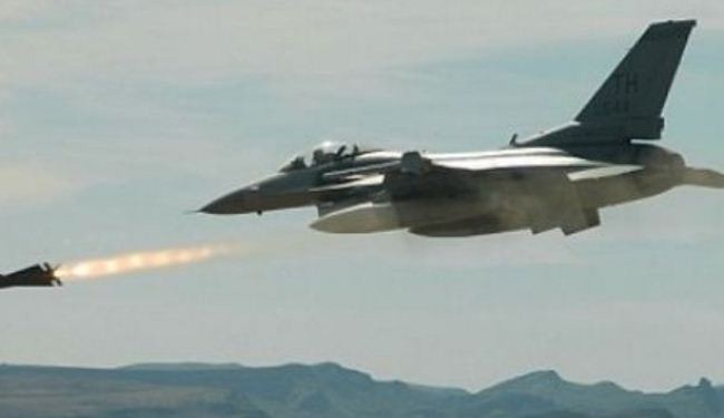 Israeli warplanes bomb besieged Gaza