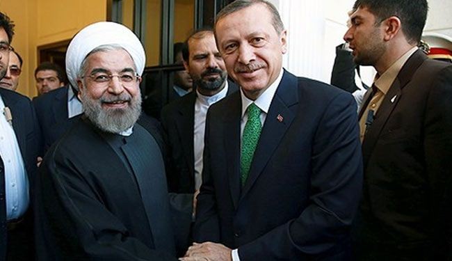 بعد توقيع عدة اتفاقيات.. اردوغان يغادر طهران