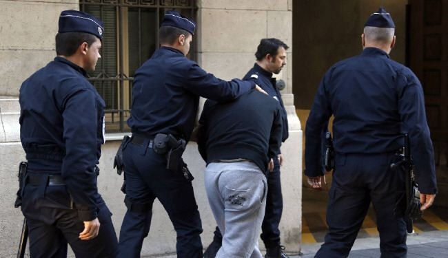 اعتقال مصري في فرنسا بشبهة نقل متفجرات