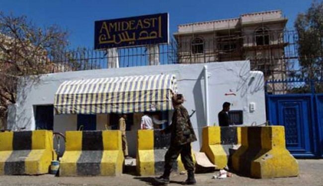 10 قتلى وفرار 14 سجينا في هجوم على سجن صنعاء المركزي