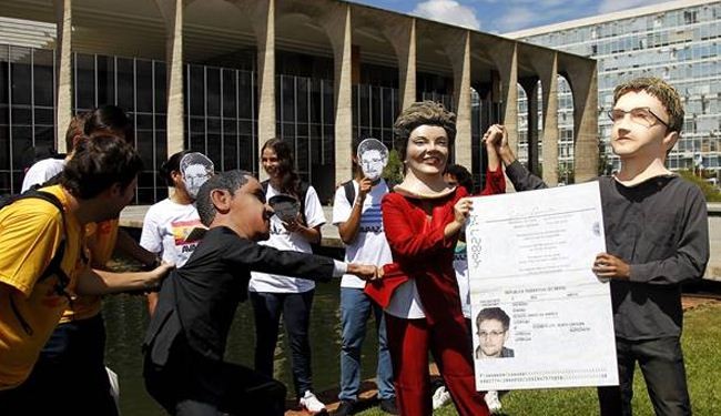Over million Brazilians call for Snowden asylum